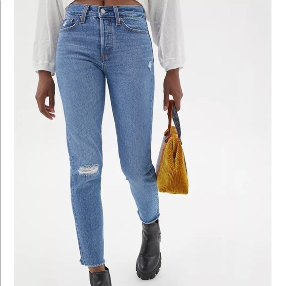 Levi’s Premium Wedgie Fit Ankle Jeans - Picture 1 of 12